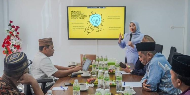 Perkuat Peran sebagai Shodiqul Hukumah, MUI Gresik Gelar Pelatihan Penyusunan Policy Brief Berbasis Evidence
