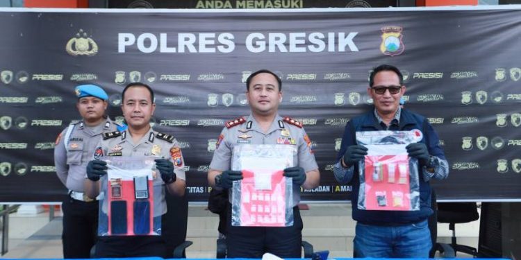 Polres Gresik Berhasil Bongkar Peredaran Sabu di wilayah selatan, Dua Kurir Dibekuk dengan Barang Bukti 38 Gram