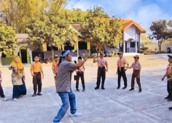 UPT SD Negeri 247 Gresik Sukses Gelar Literasi Puisi Asah Kreativitas Siswa