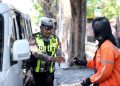 Satlantas Polres Gresik Tebar Kepedulian Lewat Program “Jumat Berkah Berbagi”