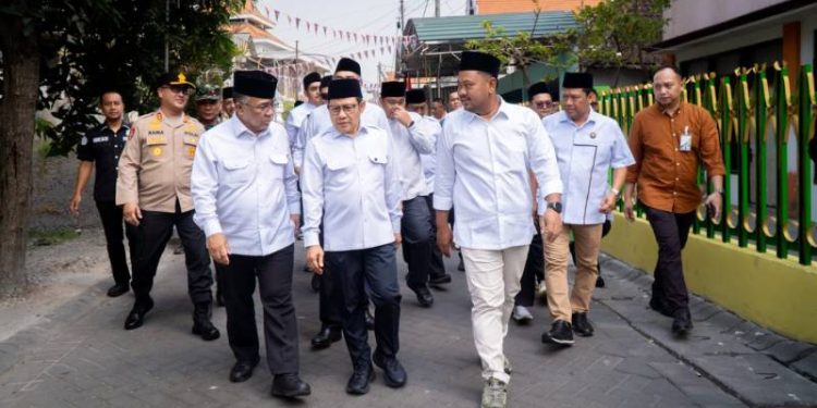 Pemkab Gresik Perkuat Ekosistem Sosial Ekonomi Pesantren, Hubungkan SMK dengan Industri