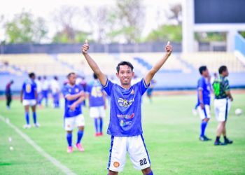 Bukan Cuma Jago Pimpin Desa, Kades Tenggor Kowianto Jadi Bek Andalan PKDI Gresik