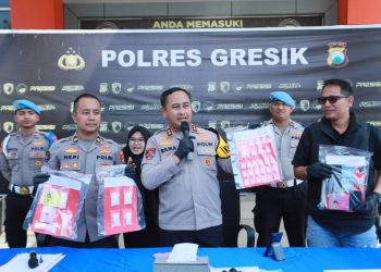Polres Gresik Bongkar Peredaran Narkoba di Menganti, Sabu Seberat 81,46 Gram Disita