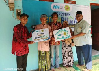Kado HUT RI, NH dan BMT Mandiri Sejahtera Jatim Serahkan Rumah Layak Huni untuk Warga Karangcangkring Dukun