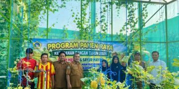 Manisnya Panen Melon Manyarsidorukun, Ketahanan Pangan Desa Mulai Berbuah Nyata