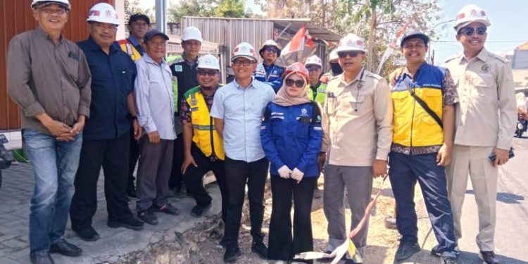 Pastikan Rampung Oktober, Komisi III DPRD Gresik Sidak Proyek Jalan 5,3 KM di Bungah