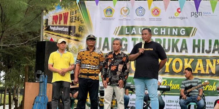 Ribuan Warga Pangkahwetan Padati Peresmian RTH D’Krobyokan dan Koperasi Desa