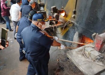 Bea Cukai Gresik Musnahkan 9,1 Juta Batang Rokok Ilegal dan 45 Liter MMEA