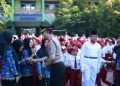Sambangi Siswa SD Negeri 6 Gresik, Kapolres Gresik: Gunakan handphone secara bijak